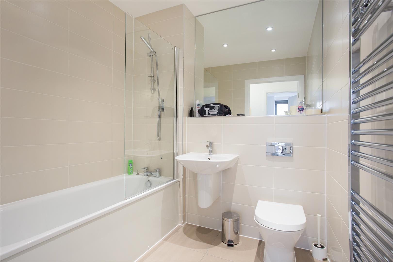 Hierro Court, Stepney